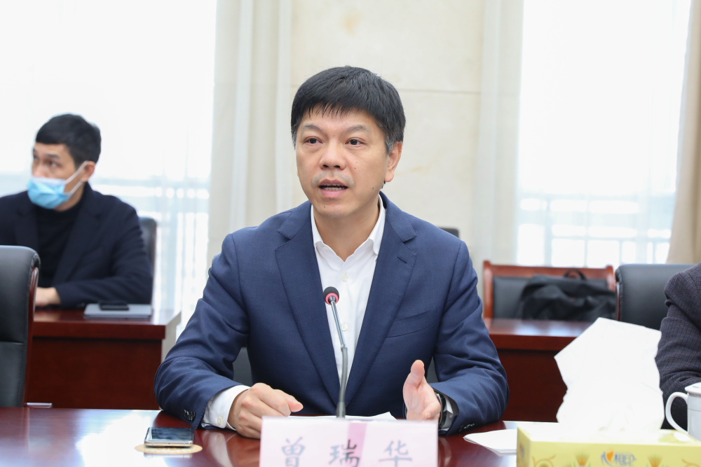 曾瑞华用心用情用力抓好信访化解